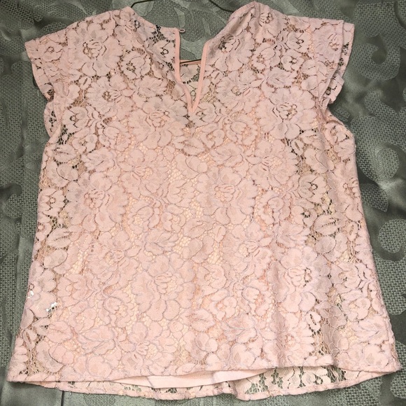 Bundle 4/25 Lace top with tank underneath - Picture 2 of 4